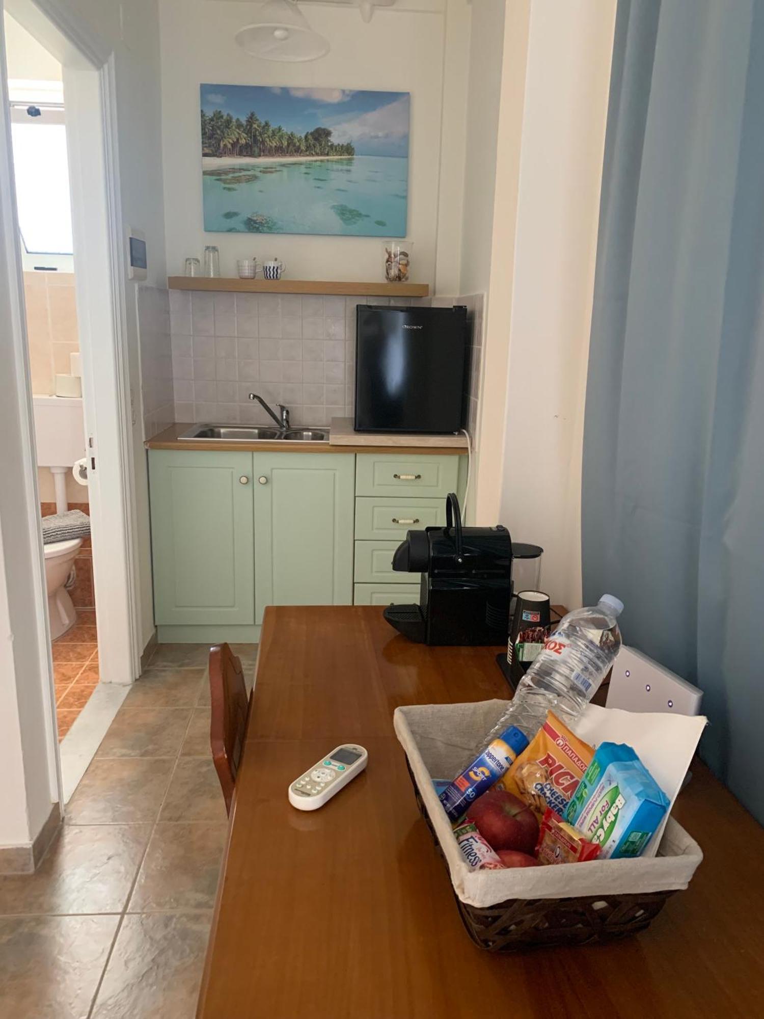 Nisaki Mathraki B&B חדר תמונה
