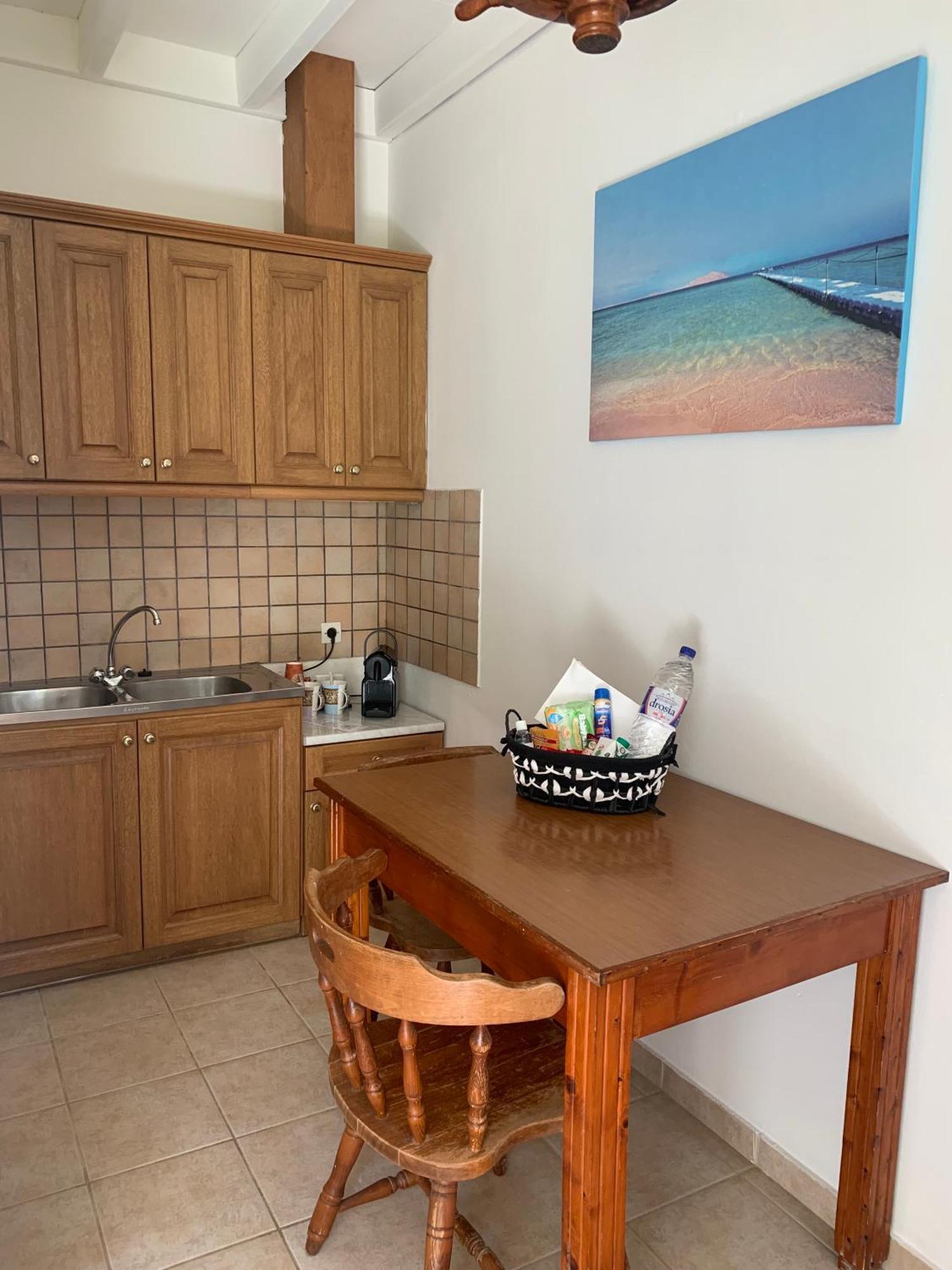 Nisaki Mathraki B&B מראה חיצוני תמונה