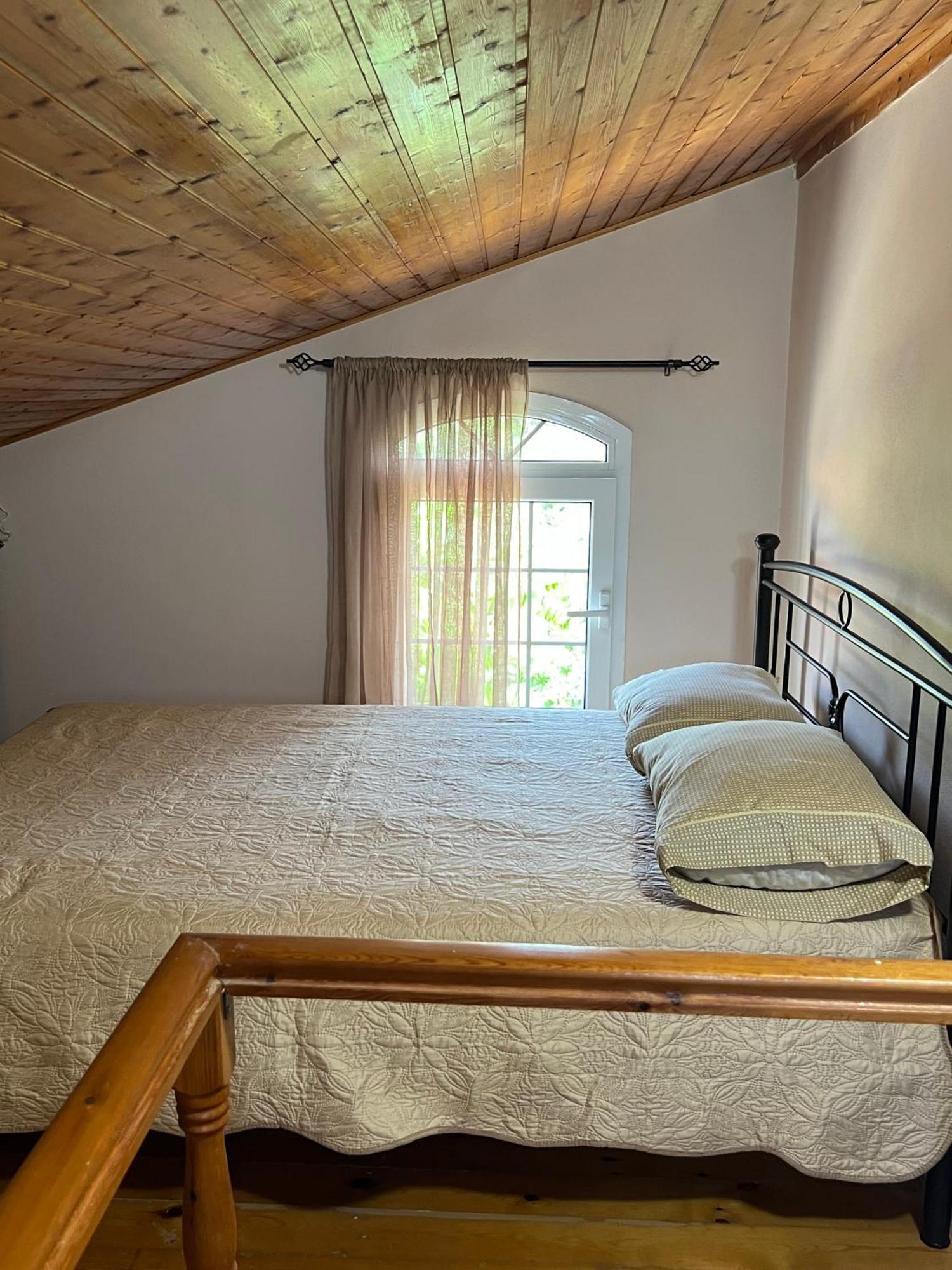 Nisaki Mathraki B&B מראה חיצוני תמונה