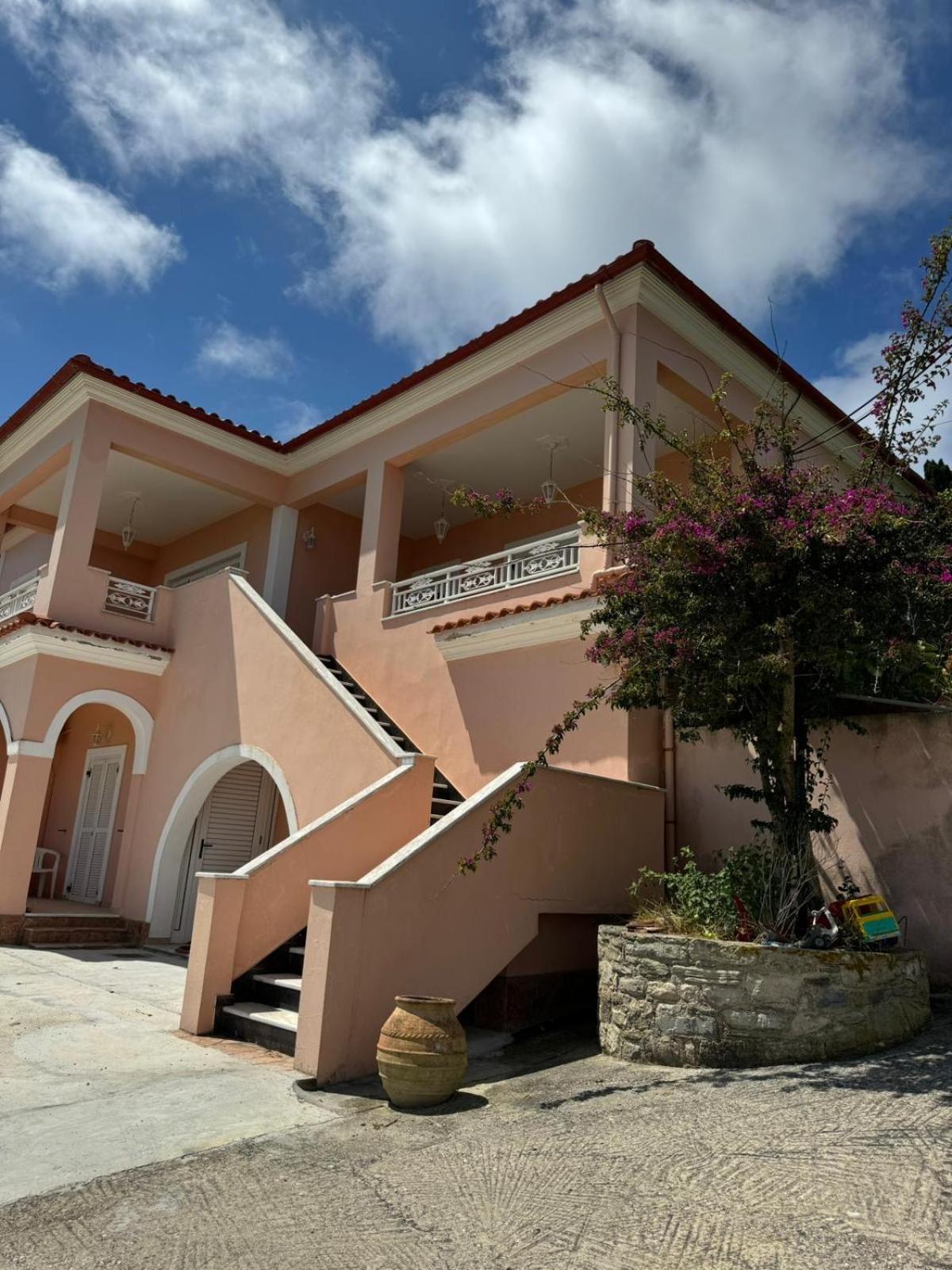 Nisaki Mathraki B&B חדר תמונה